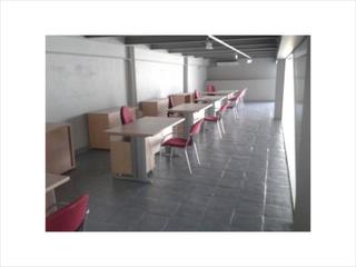 Nau industrial a Poleares. Nave ideal para exposición con amplios escaparates y una excelen