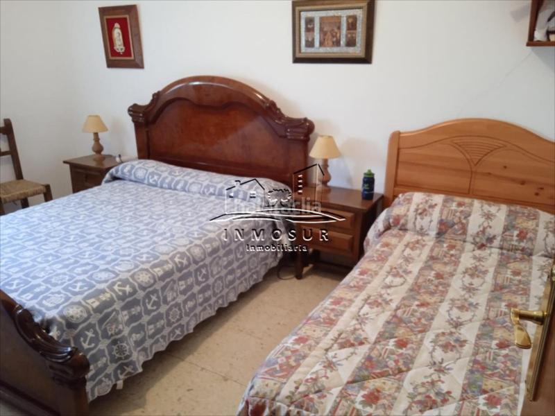 Foto 07220737-5f98-4df4-8882-676c2a181f03. Casa amb piscina a Las Vegas - Campoaras Lucena