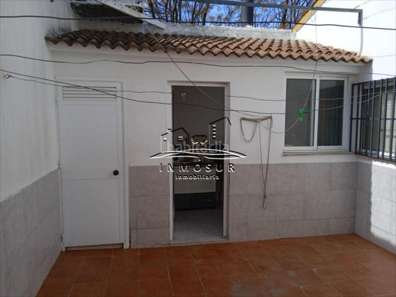 Foto b2604eea-0568-4e02-a50a-9d4981a1328e. Casa amb piscina a Las Vegas - Campoaras Lucena