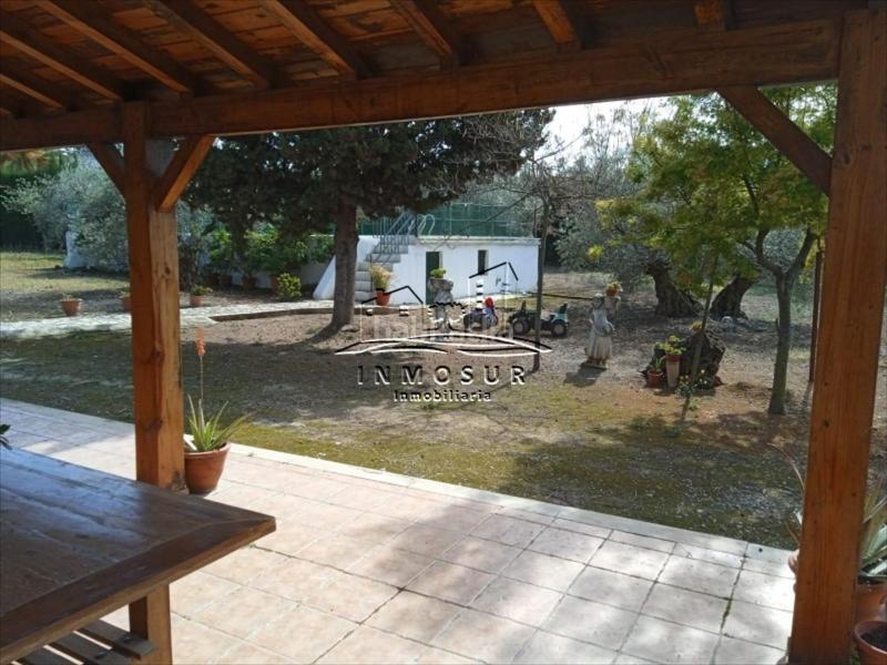 Foto da8aad05-9890-40ad-a4fd-0acf74e33585. Casa amb piscina a Las Vegas - Campoaras Lucena