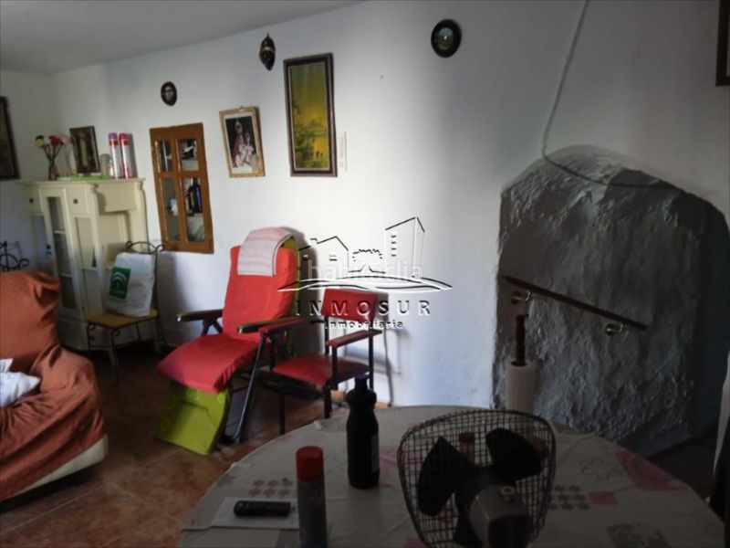 Foto 78536d6b-95ed-4bec-808b-0430401efb20. Casa amb piscina a Poleares Lucena