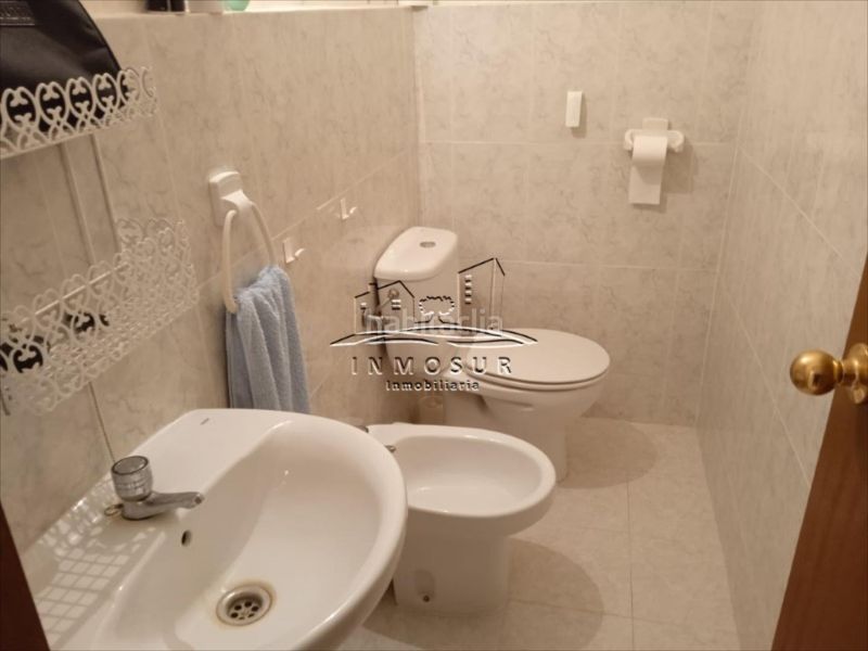 Foto d18e2352-e26f-4e28-88b9-8a688e116ea2. Casa amb piscina a Poleares Lucena