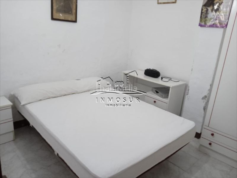 Foto e86f3d91-8a1e-4d88-a1bc-7b362f99ca02. Casa amb piscina a Poleares Lucena