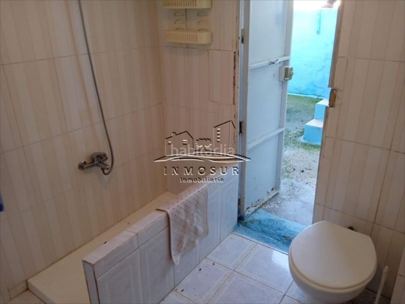 Foto fbc5104e-3bb9-4c35-9d8c-77b83cf67ccf. Casa amb piscina a Poleares Lucena