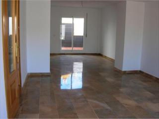 Casa adossada a El Valle. Casa en zona ronda del valle. dispone de un sótano con rampa de
