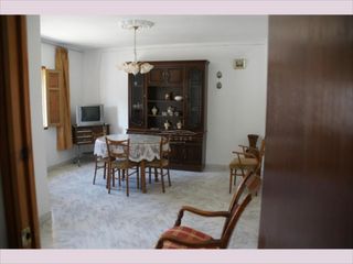 Maison jumelée à Rute. Casa en zambra