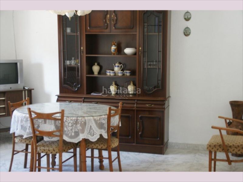 Foto 9843e2ba-ab36-4be6-8171-501c97c727b4. Casa adossada a Rute