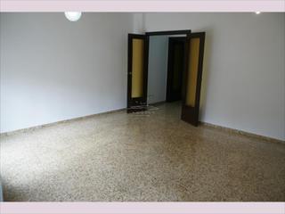 Pis a Centro. Piso céntrico en zona calle el peso. cuenta con salóncomedor, co