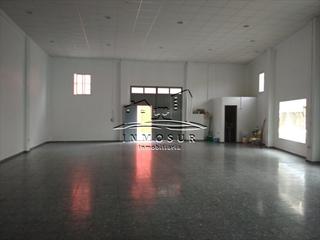 Nave industrial en San Francisco. Nave en zona camino de torremolinos con una superficie de 180 m2