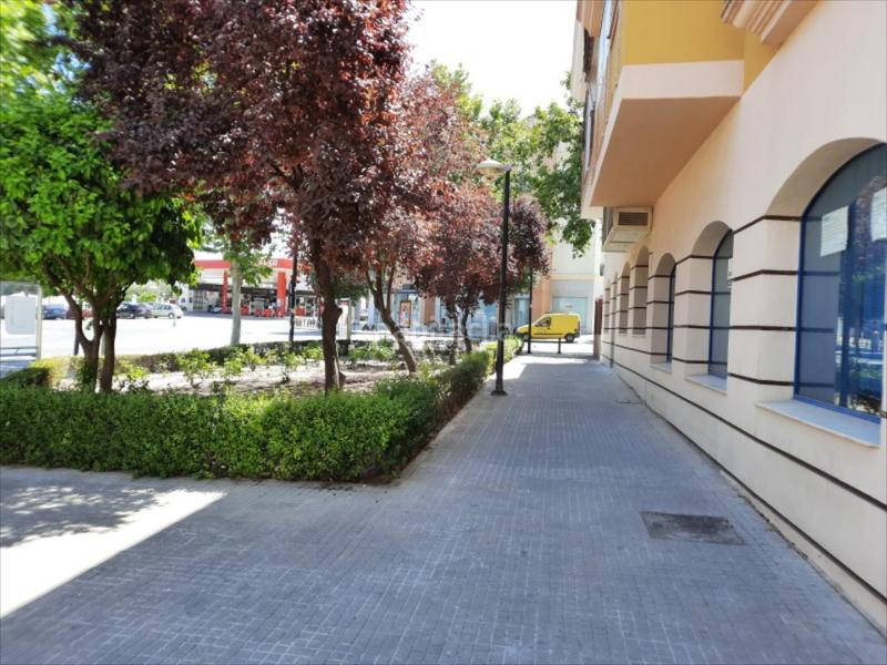 Foto 48dd4a21-013e-469c-9163-5c38d31e3ede. Location local commercial dans San Francisco Lucena