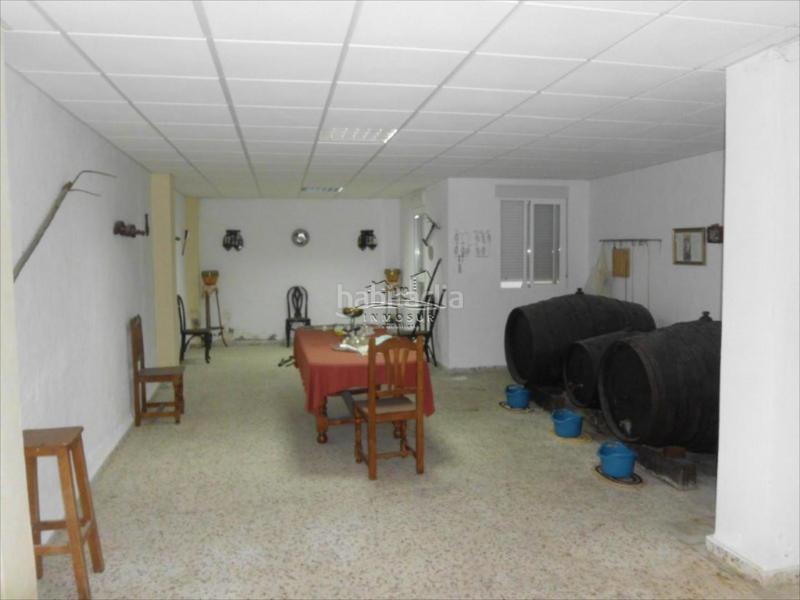 Foto 11eb5afa-34e9-45a1-a3c7-737a4ceb0330. Local comercial a Las Tinajerías - Juderías Lucena
