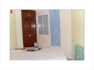 Pis a Centro. Apartamento céntrico en zona cabrillana. dispone de recibidor, s
