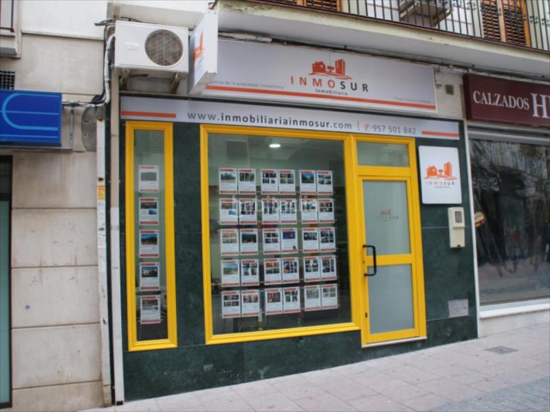 Foto b7fd437c-81cb-4876-89d3-d34f28b7de40. Terreny residencial a Iznájar