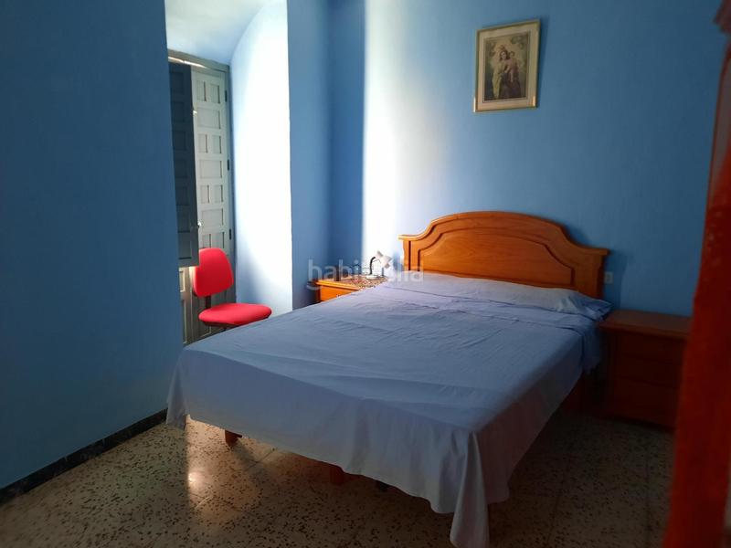 Foto 4418909d-2b94-4ec2-9f1a-c554024e20fc. Casa adossada a San Francisco Lucena