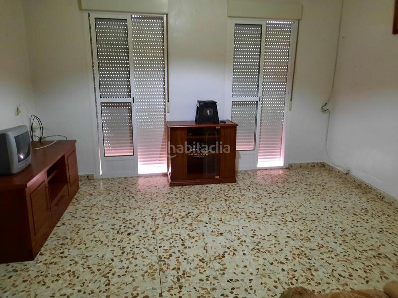 Foto 11fa9180-43de-4bdf-8059-7a1696600509. Casa adossada a Navas del Selpillar Lucena