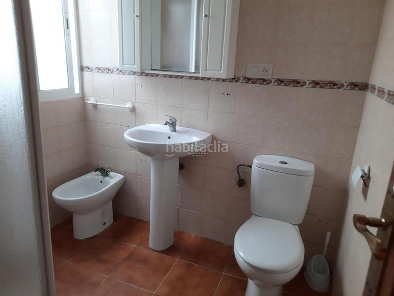 Foto ac99e58c-feba-4203-94dd-3c9b9366b776. Casa adossada a Navas del Selpillar Lucena