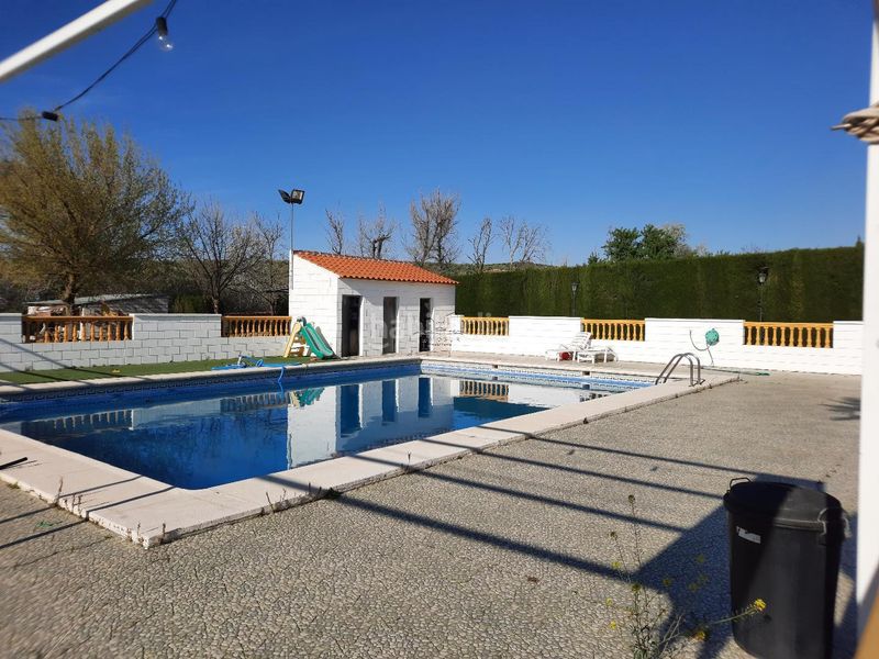 Foto 38dbc05f-7bd7-43e4-bff1-928218e98657. Casa amb piscina a San Francisco Lucena
