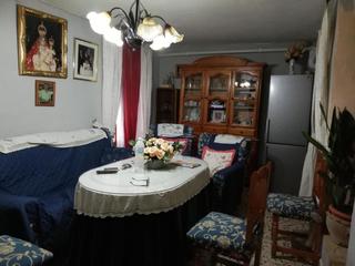 Maison jumelée à San Francisco. Casa en zona calle cabrillana. cuenta con una superficie de parc
