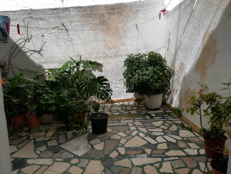 Foto 45af4f33-aad2-4e83-9c30-5413e5c329c1. Casa adossada a San Francisco Lucena