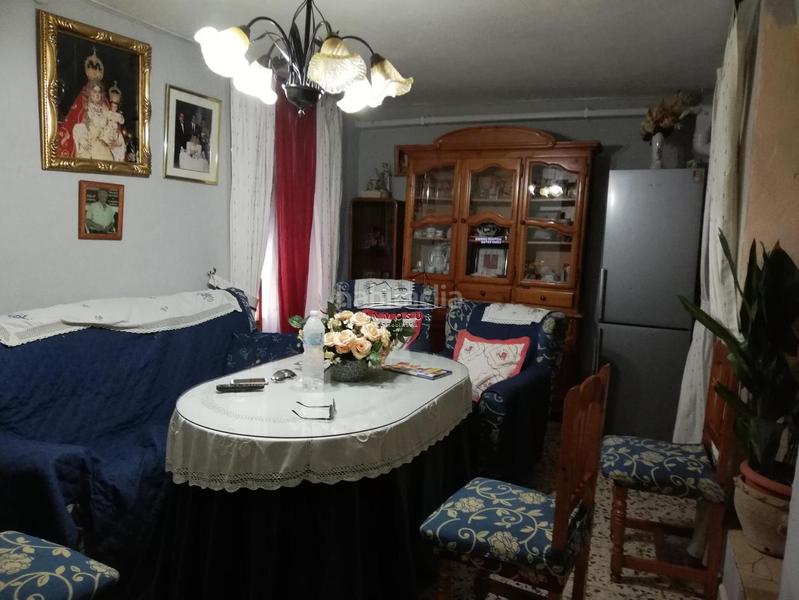 Foto e99eb74b-b55d-4990-9965-57d7919056e7. Casa adossada a San Francisco Lucena