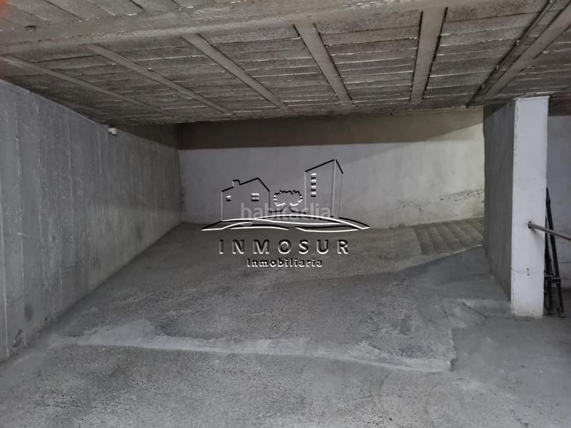 Foto 7c0ef6c4-e48b-4d4c-b991-f7c01c4de51c. Parking voiture dans Centro Lucena