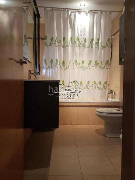 Foto ee73c7c5-dcea-40c4-b42b-294caf1bca21. Piso  en ronda dEl Valle tu nuevo hogar ideal!buscas un piso cómodo, luminoso y bien ubicado? este es el tuyo!este amplio piso en r en Lucena