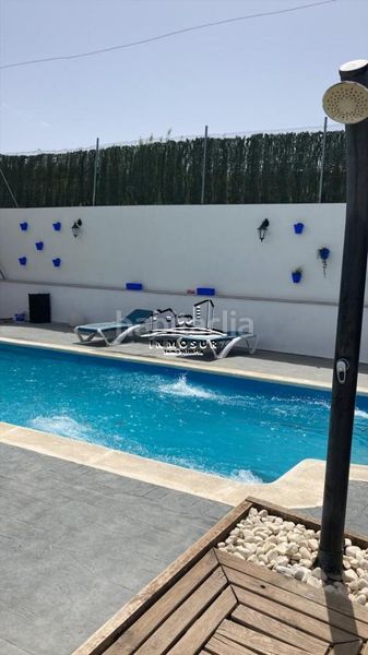 Foto d9b57372-3bdd-4121-877e-7ac0bb5f4135. Casa amb piscina a Poleares Lucena