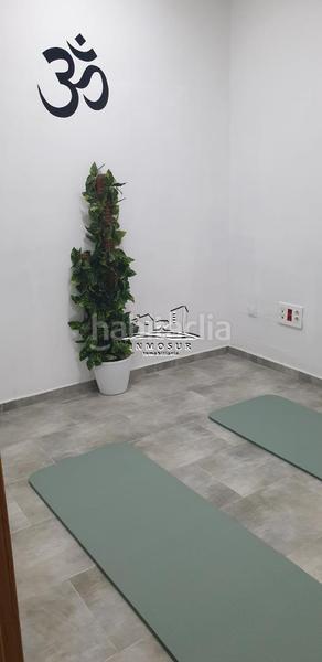 Foto b6decc39-1c62-4a08-9a70-118966712a1f. Alquiler oficina local comercial, ideal para oficina, con una superficie de 39 m2. cuenta con recibidor, dos despachos, archivador y aseo. amueblad en Lucena