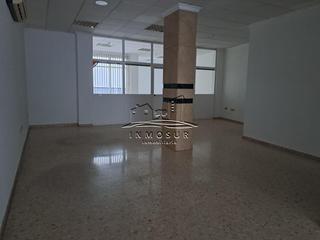 Location Local commercial à San Francisco. Local comercial en calle san francisco con una superficie de 110