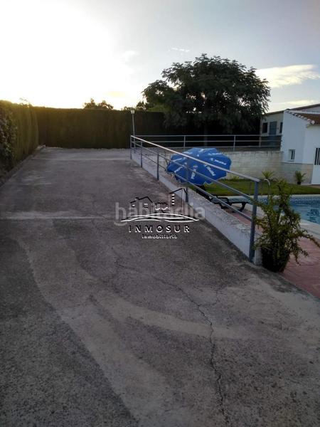 Foto 2a2e00f9-c027-4e06-82e2-09b50690e1b5. Casa amb piscina a San Francisco Lucena