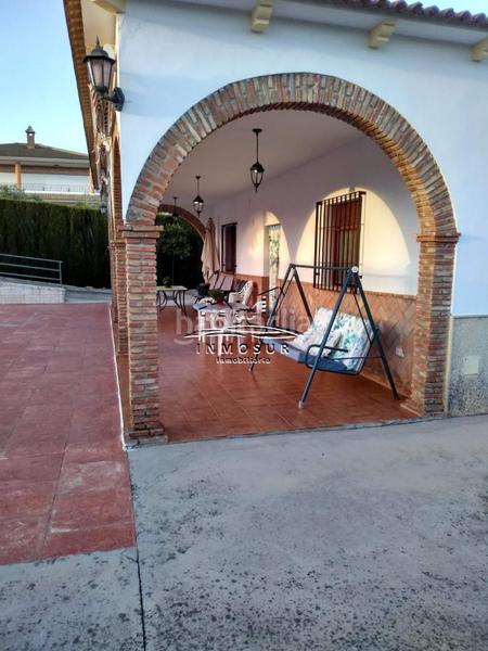 Foto b5f1cfe9-d3d0-491c-a1a5-6c52d7bdeeb0. Casa amb piscina a San Francisco Lucena