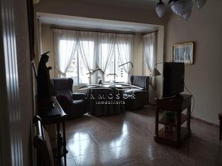 Piso en Hoya del Molino. Piso en zona plaza nueva. dispone de una superficie construida d