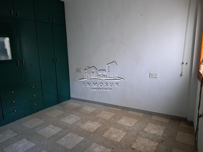 Foto 8022e76b-365f-4572-bd49-98ebfeb313f9. Piso en San Francisco piso muy céntrico en zona calle San Francisco. cuenta con recibidor, un espacioso salóncomedor con dos balcones a la calle, cocina en Lucena