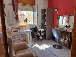 Casa a El Carmen - La Barrera. Vivienda con local en zona poleares oportunidad única!amplia pro