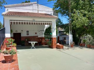 Casa a Rute. Cortijo en zona zambra