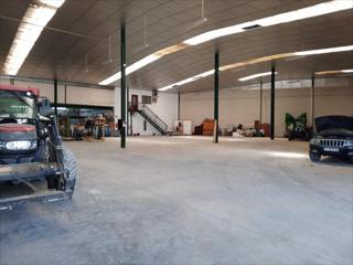 Industrial building in Navas del Selpillar