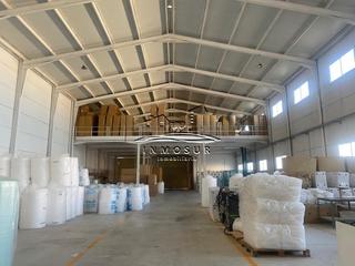 Affitto Capannone industriale in Las Vegas - Campoaras. Nave en polígono industrial pilar de la dehesa. cuenta con una s