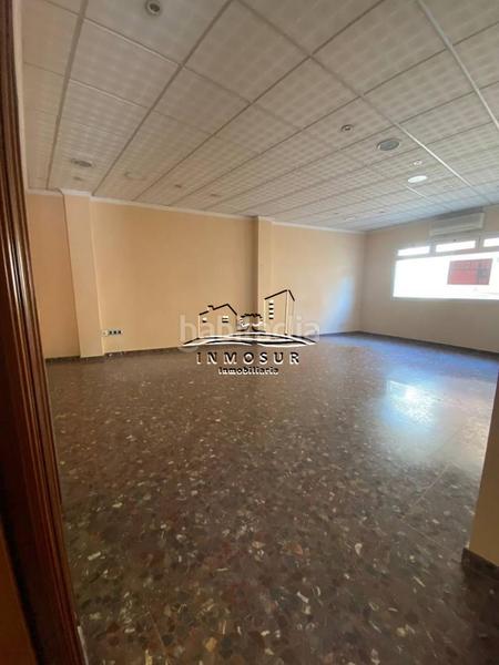 Foto 89c50a0e-98c5-45d0-9f1c-932b8ad45fd5. Office space in Centro Lucena