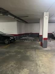 Parking coche en Centro. Parking en zona calle las torres. plaza de aparcamiento muy ampl