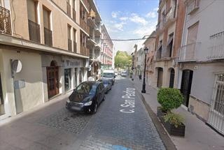 Maison à San Francisco. Casa para reformar en calle san pedro. cuenta con una superficie