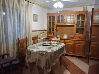 Casa en Las Tinajerías - Juderías. Casa en zona llano de las tinajerías. cuenta con una superficie