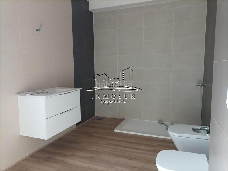 Foto 3b4f31da-8986-4688-9f38-d0d4d68cb2b6. Casa adossada a El Carmen - La Barrera Lucena