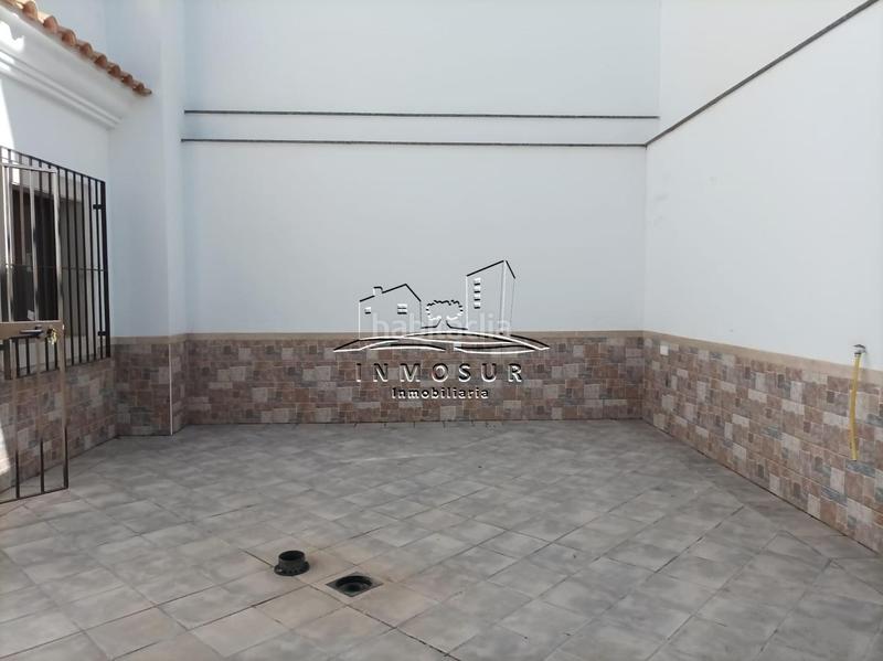 Foto 977363f0-5b24-4fc8-9956-5e4a943f8677. Casa adossada a El Carmen - La Barrera Lucena