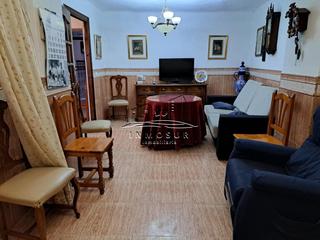 Maison à San Francisco. Casa en zona calle juan blázquez. cuenta con una superficie de p