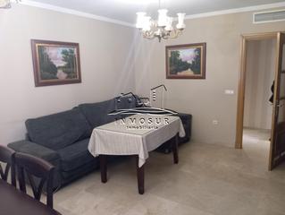 Piso en El Valle. Piso en zona ronda del valle. cuenta con recibidor, salóncomedor