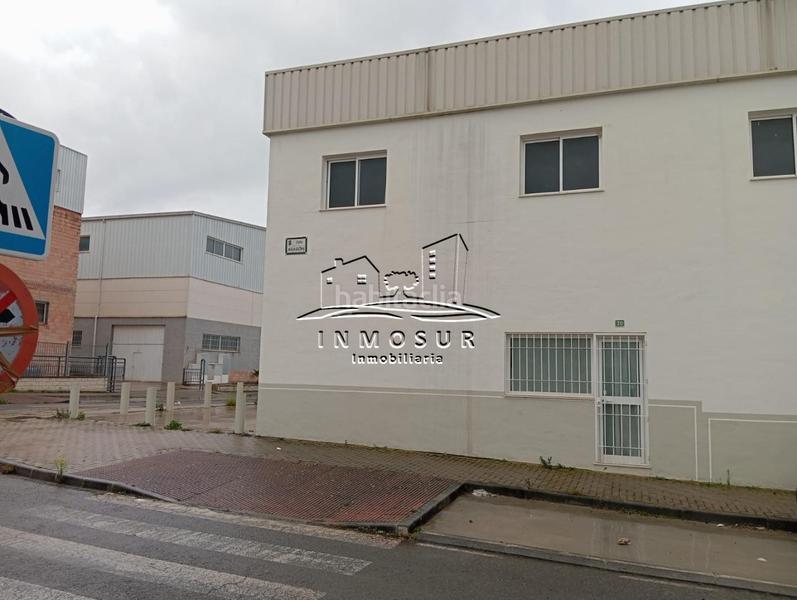 Foto aee20caf-bb96-45e5-bb8a-7278a3070fde. Bâtiment à usage industriel dans San Francisco Lucena