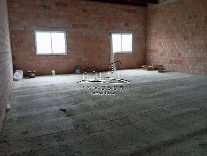 Foto f1c0f55c-b378-44b4-9079-e5b749f4c8ca. Bâtiment à usage industriel dans San Francisco Lucena