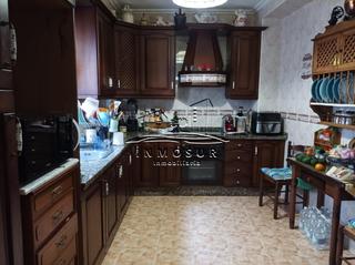 Maison à San Francisco. Casa en zona calle juan blázquez. cuenta con una superficie de p