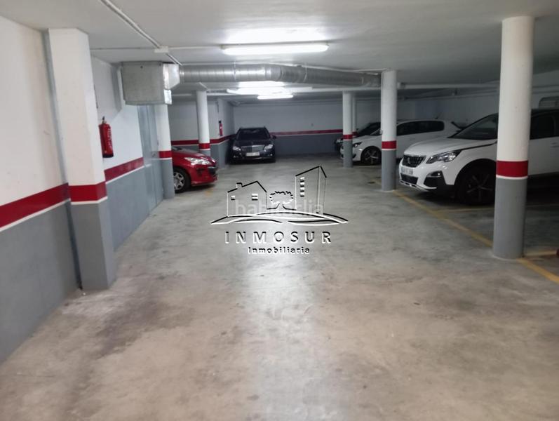 Foto 37cf0dfb-a00c-48b0-83b6-852e9720a6fd. Aparcament cotxe a San Francisco Lucena