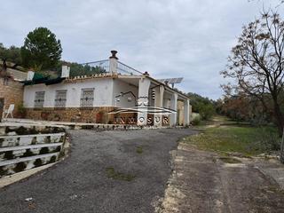 Casa a El Valle. Casa de campo en la sierra de aras. cuenta con una superficie de